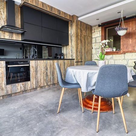Hab Home Apartman Eger Buitenkant foto